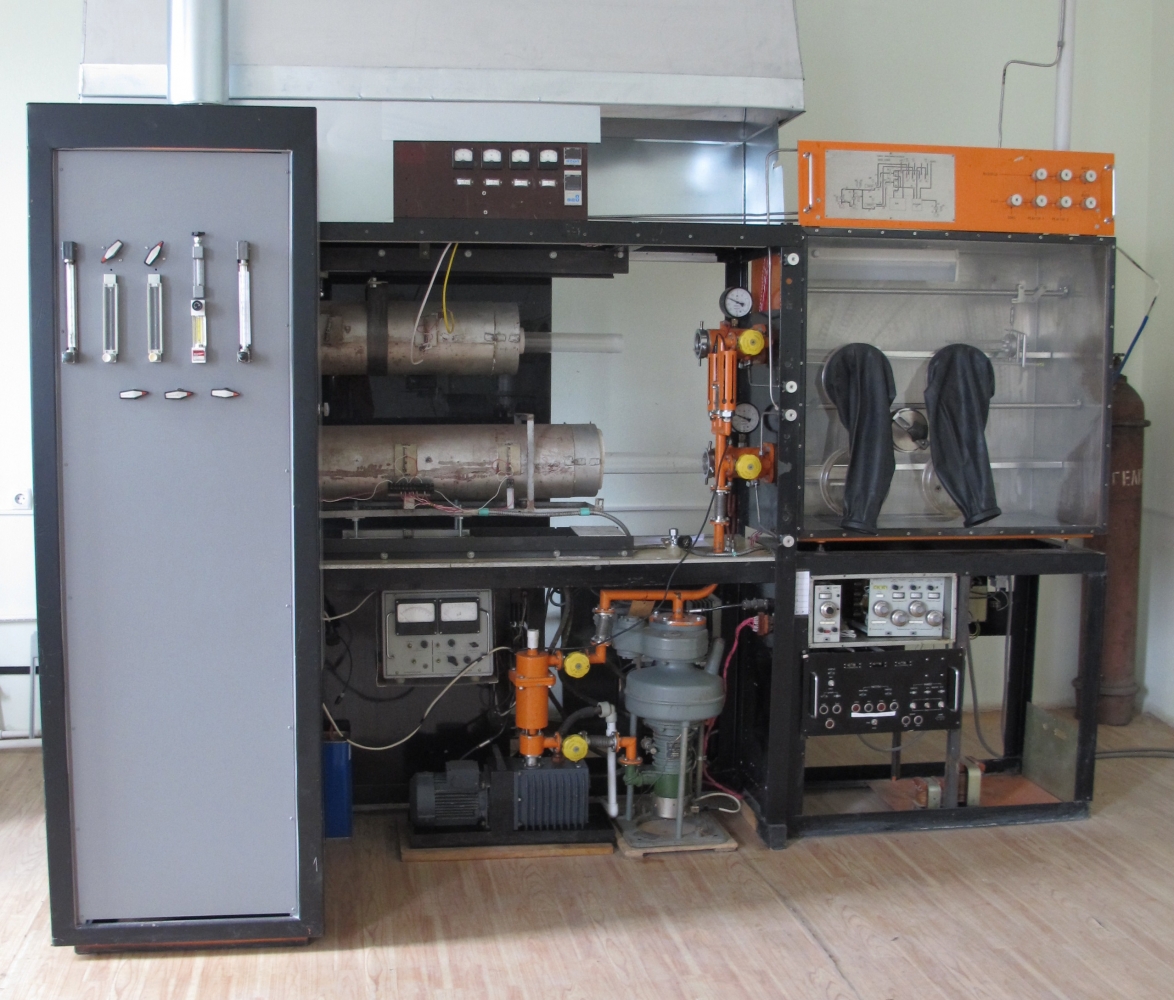 Gas-phase epitaxy device Ц-3342